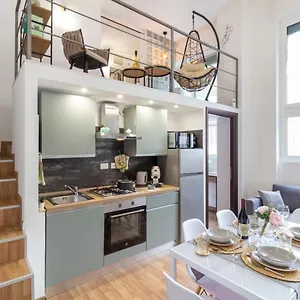 https://luxury-loft-navigli-bocconi-porta-romana.italymilanhotels.net